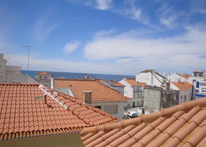 شقة Ericeira Beach Apartment