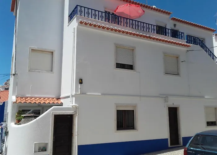 Ericeira Beach Apartment شقة