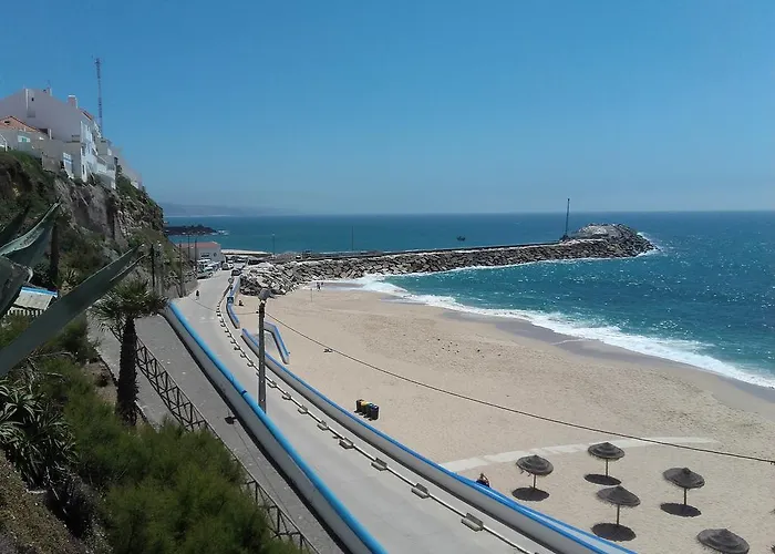 Ericeira Beach Apartment شقة *